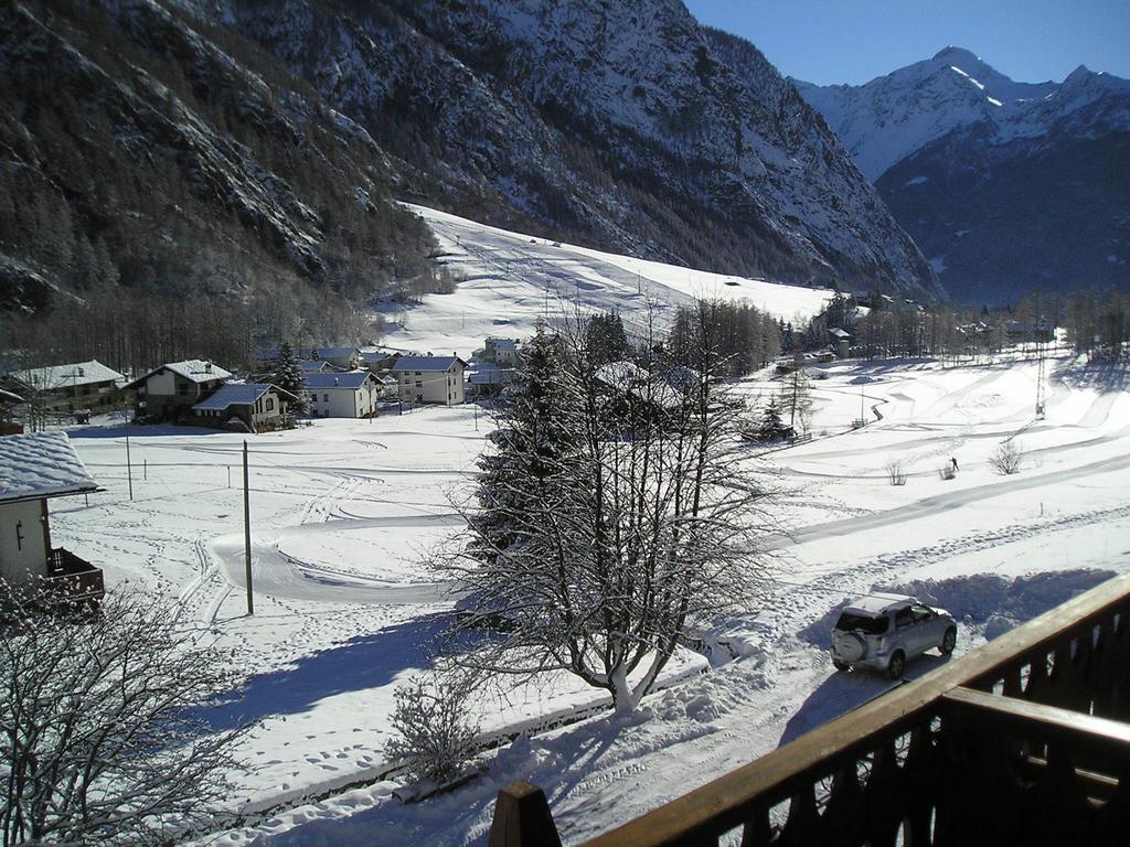 Mont Gele Hotel Ollomont Luaran gambar