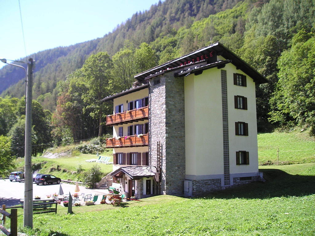 Mont Gele Hotel Ollomont Luaran gambar