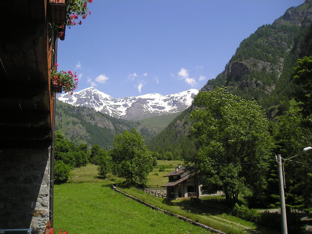 Mont Gele Hotel Ollomont Luaran gambar