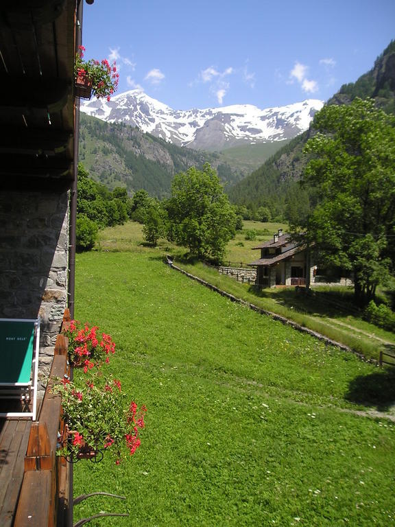 Mont Gele Hotel Ollomont Luaran gambar