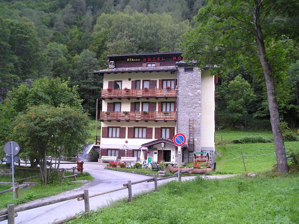 Mont Gele Hotel Ollomont Luaran gambar