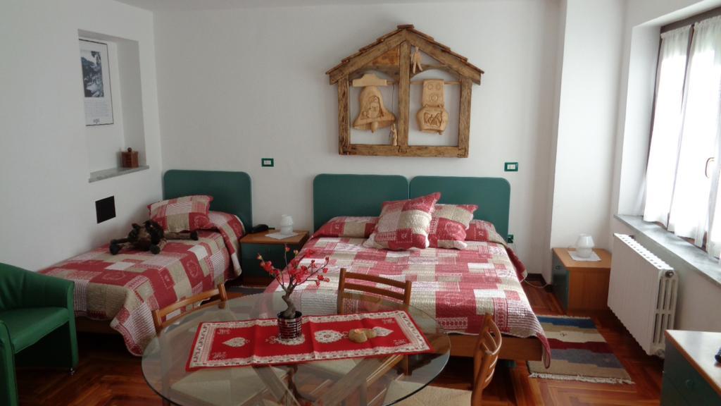 Mont Gele Hotel Ollomont Luaran gambar