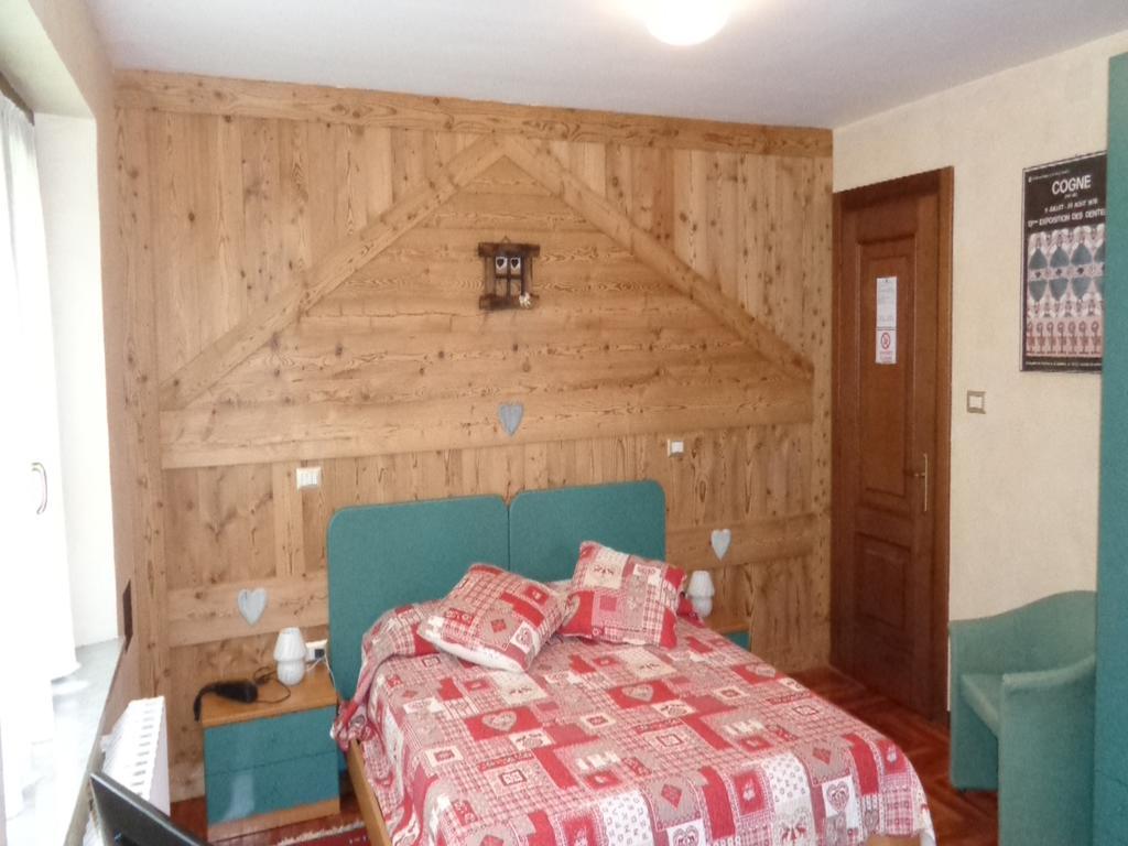 Mont Gele Hotel Ollomont Luaran gambar